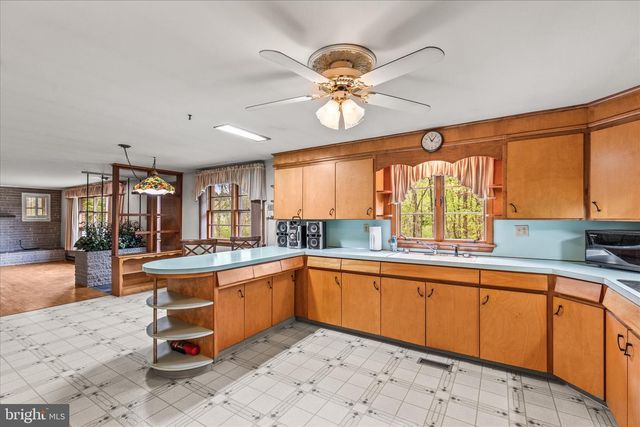 5258 GRAND VALLEY RD, Westminster, MD 21158