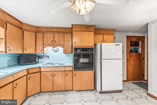 5258 GRAND VALLEY RD, Westminster, MD 21158