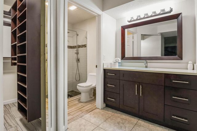 14 Vía De Casas Sur 103, Boynton Beach, FL 33426