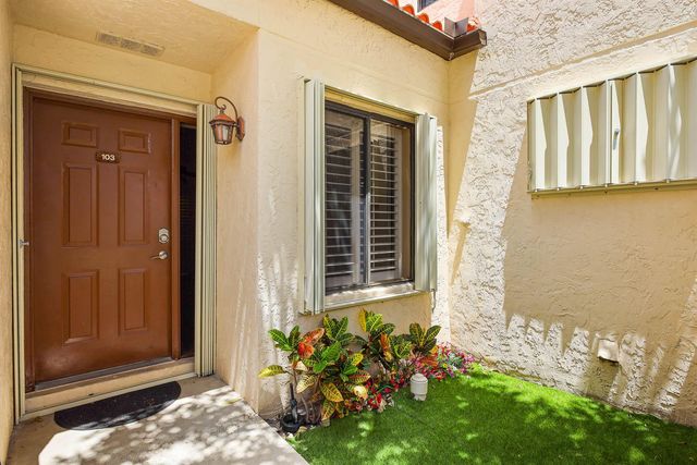 14 Vía De Casas Sur 103, Boynton Beach, FL 33426