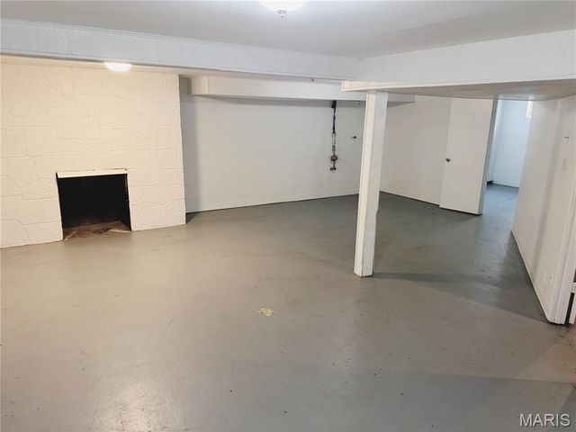 10877 Spring Garden Drive, St Louis, MO 63137