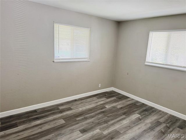 10877 Spring Garden Drive, St Louis, MO 63137