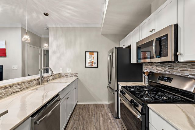 3839 Dry Creek DR 106, Austin, TX 78731