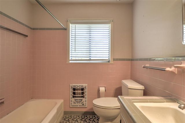 3702 Creole St Street, Lake Charles, LA 70605