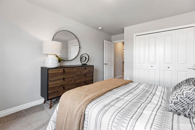 3894 Chatham Place Place 98, Brighton, MI 48114