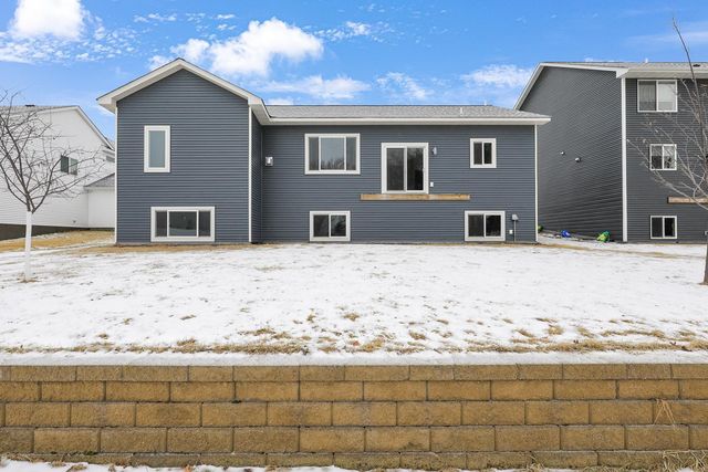 12715 Edison Street NE, Blaine, MN 55449