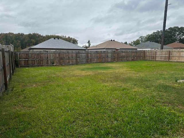 108 Spruce St, Jacksonville, AR 72076