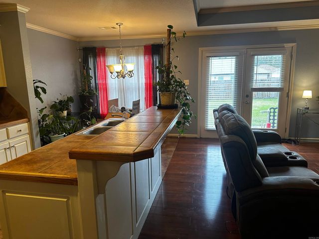 108 Spruce St, Jacksonville, AR 72076