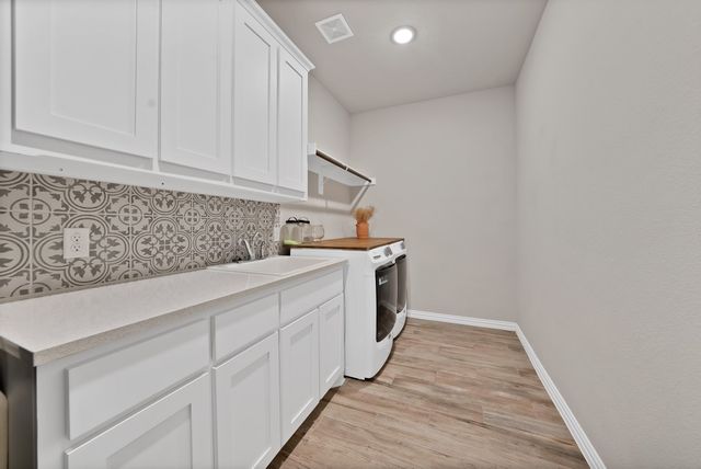 259 Durning Road, Van Alstyne, TX 75495