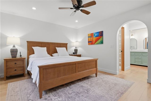 22616 Town Crier, Calabasas, CA 91302