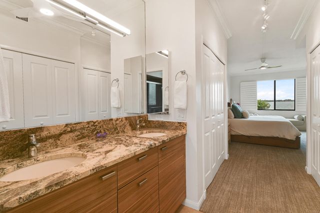 2570 NW Seagrass Drive 3a, Palm City, FL 34990