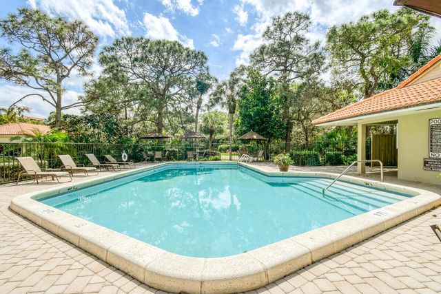 2570 NW Seagrass Drive 3a, Palm City, FL 34990