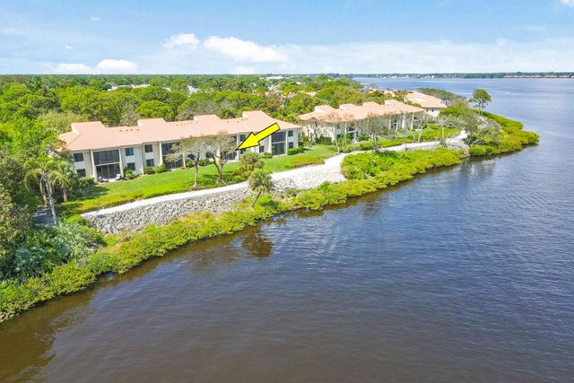 2570 NW Seagrass Drive 3a, Palm City, FL 34990