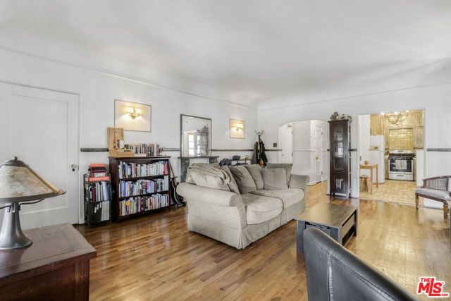 7063 Lanewood Avenue, Los Angeles, CA 90028