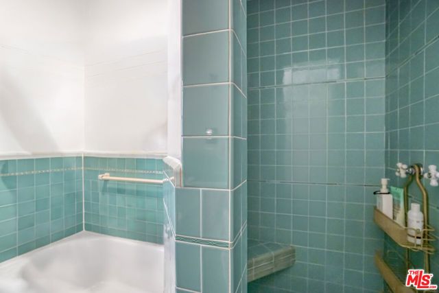 7063 Lanewood Avenue, Los Angeles, CA 90028