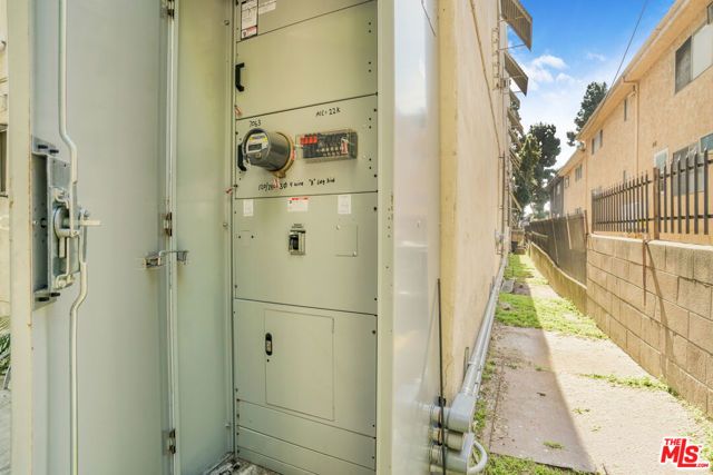 7063 Lanewood Avenue, Los Angeles, CA 90028