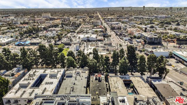 7063 Lanewood Avenue, Los Angeles, CA 90028