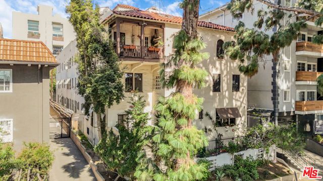 7063 Lanewood Avenue, Los Angeles, CA 90028