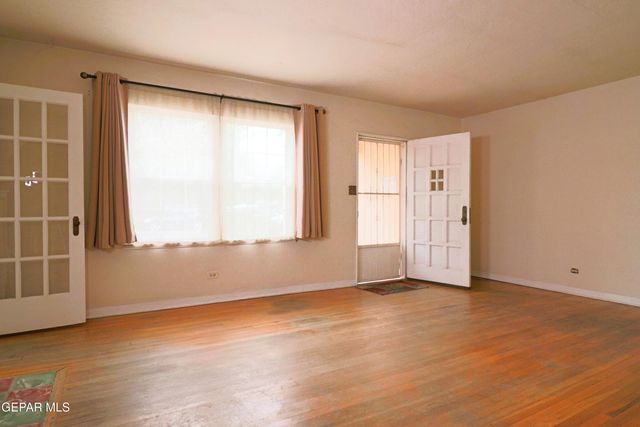 236 S AWBREY Street, El Paso, TX 79905