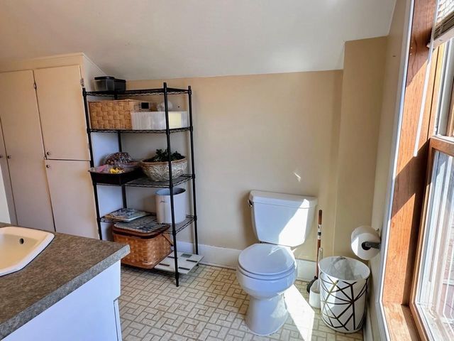 310 N Wacouta Avenue, Prairie Du Chien, WI 53821