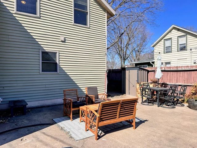 310 N Wacouta Avenue, Prairie Du Chien, WI 53821