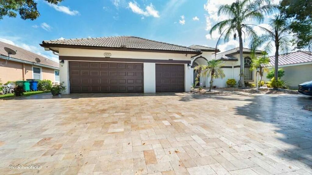 8252 NW 44th Street, Coral Springs, FL 33065