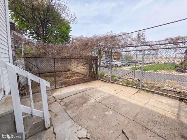 2107 W SOMERSET ST, Philadelphia, PA 19132