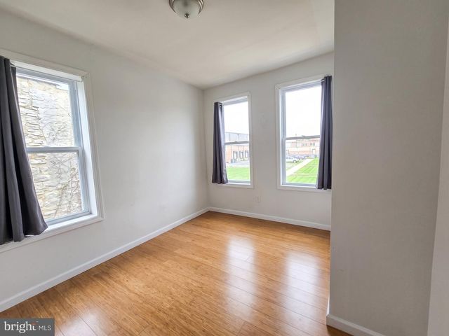 2107 W SOMERSET ST, Philadelphia, PA 19132