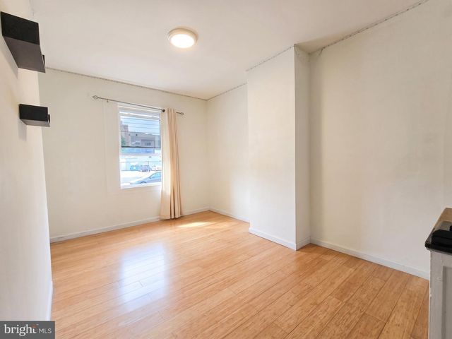 2107 W SOMERSET ST, Philadelphia, PA 19132