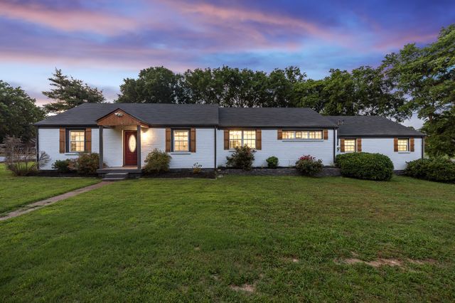 502 Charles Dr, Madison, TN 37115