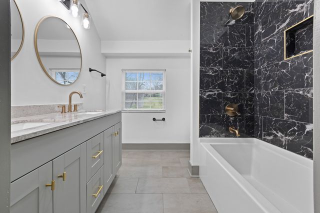 502 Charles Dr, Madison, TN 37115
