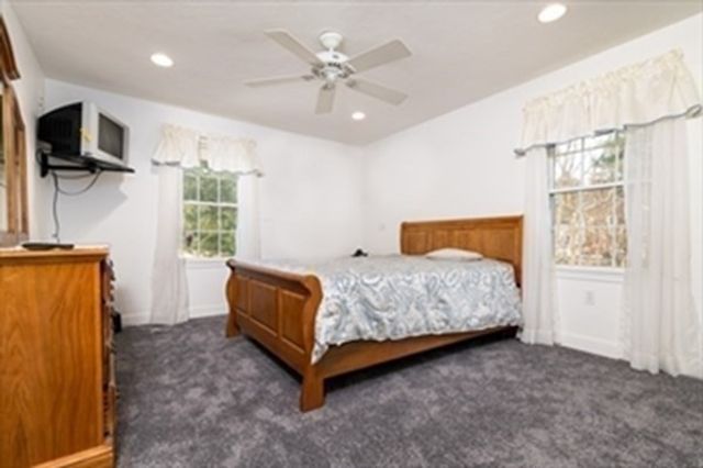 367 Rockland St 1, Abington, MA 02351