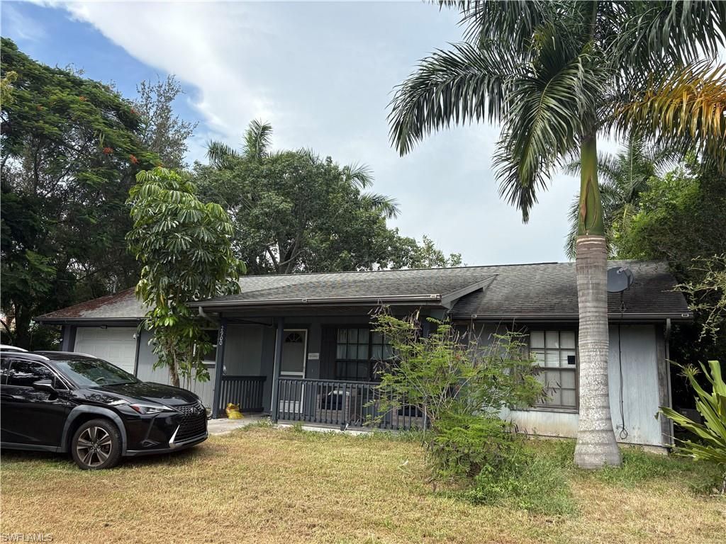 2900 52nd ST SW, Naples, FL 34116