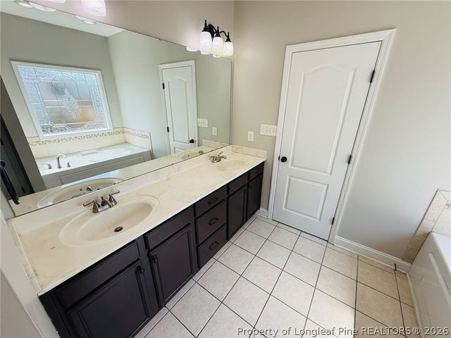 4033 Des Planes Avenue, Fayetteville, NC 28306