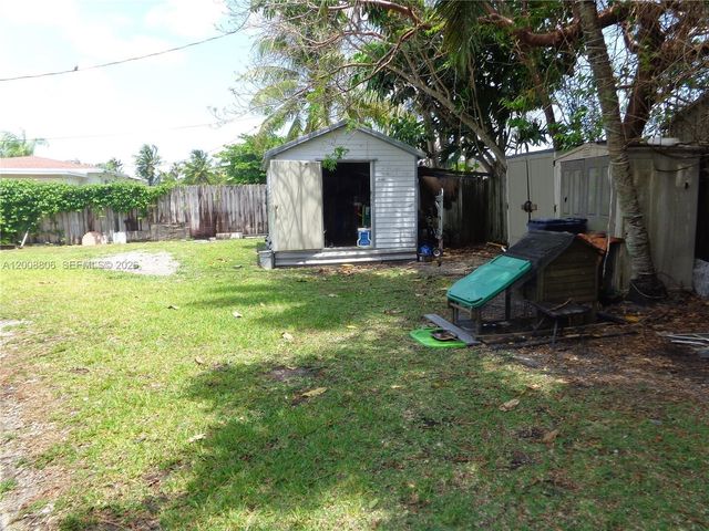 10020 Dominican Dr, Cutler Bay, FL 33189