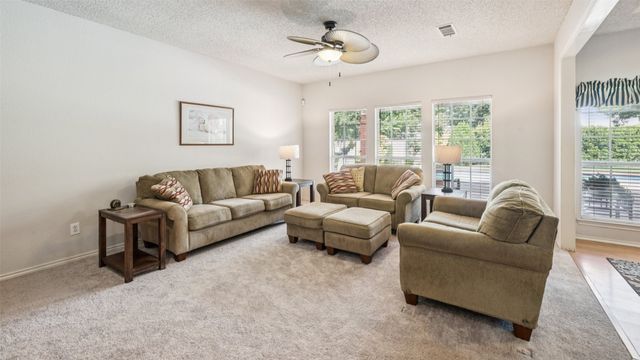 8041 Rushmore Road, Fort Worth, TX 76137