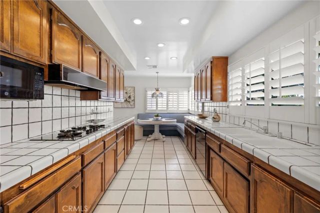 1001 Eadington, Brea, CA 92821