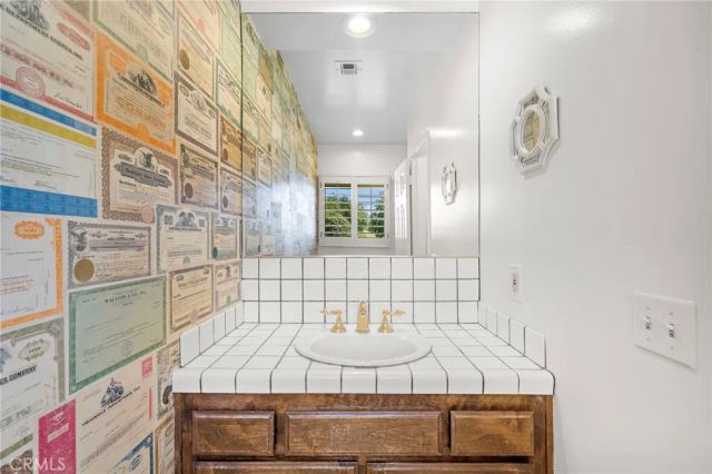 1001 Eadington, Brea, CA 92821