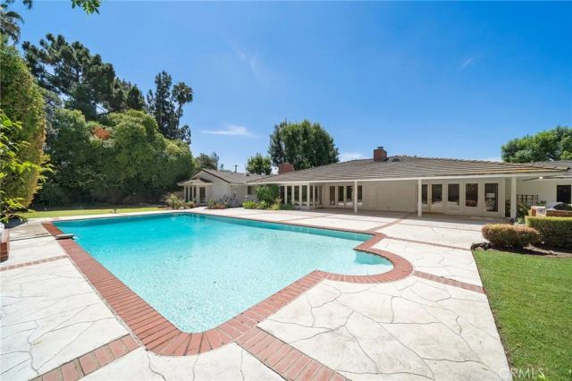 1001 Eadington, Brea, CA 92821