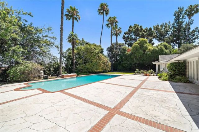 1001 Eadington, Brea, CA 92821