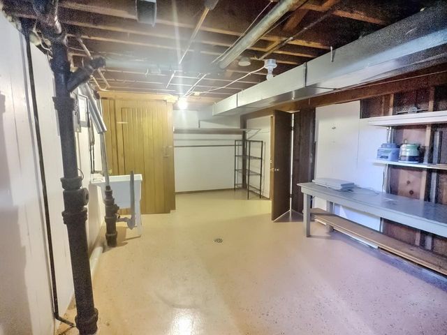 2037 FARLIN AVENUE, Green Bay, WI 54302
