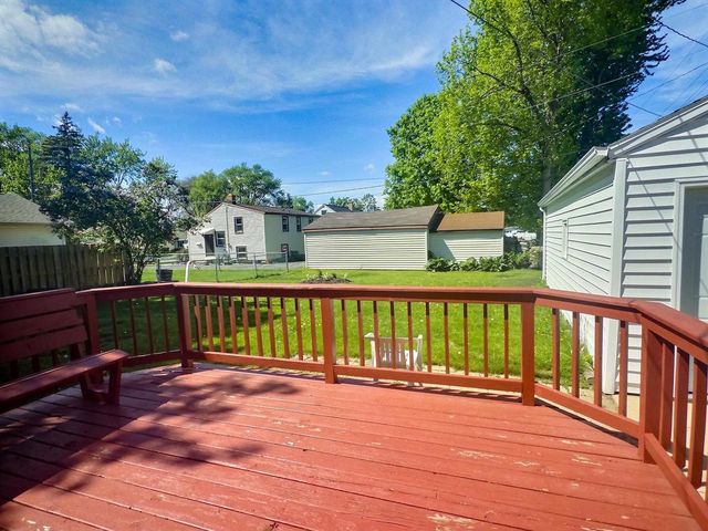 2037 FARLIN AVENUE, Green Bay, WI 54302