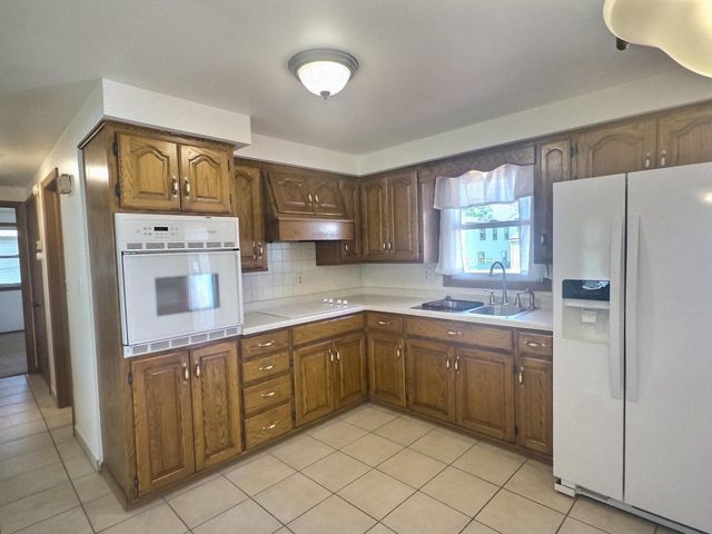 2037 FARLIN AVENUE, Green Bay, WI 54302