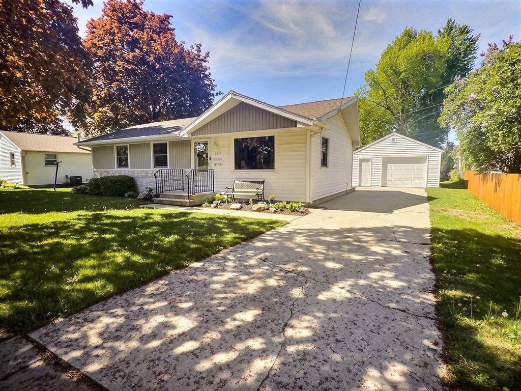 2037 FARLIN AVENUE, Green Bay, WI 54302