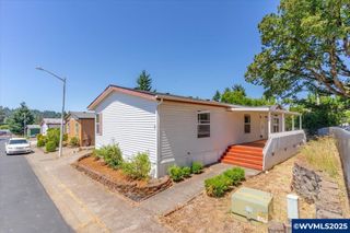2000 SE Robbins Ln 7, Salem, OR 97306