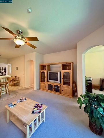 1010 Centennial Dr, Brentwood, CA 94513