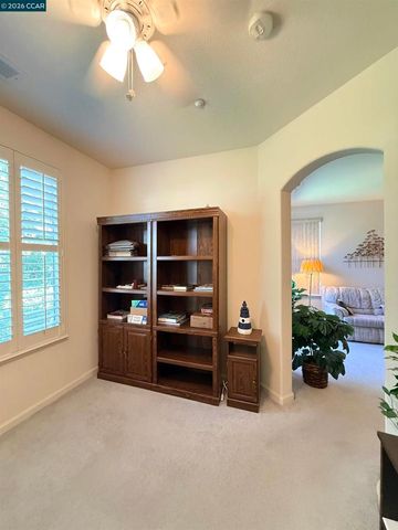 1010 Centennial Dr, Brentwood, CA 94513