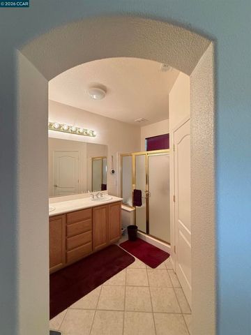 1010 Centennial Dr, Brentwood, CA 94513