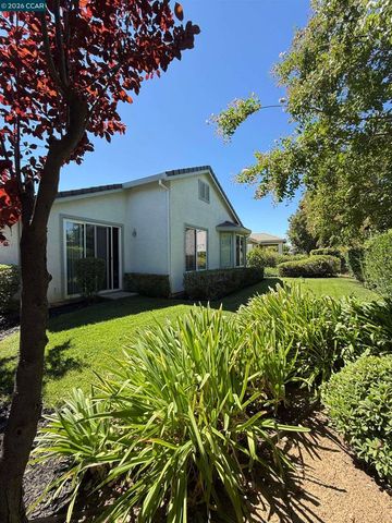 1010 Centennial Dr, Brentwood, CA 94513