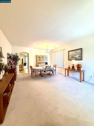 1010 Centennial Dr, Brentwood, CA 94513